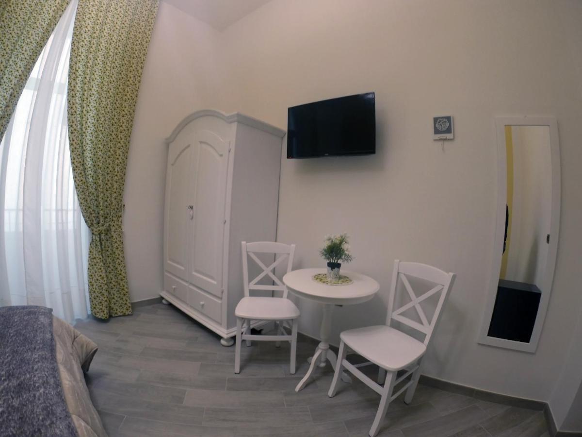 B&B Le Stanze Di Santa Chiara Napoli Ngoại thất bức ảnh